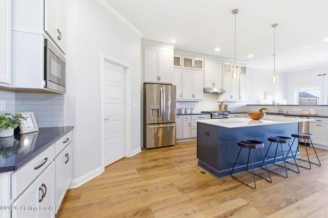 6366 Clore Ln, Crestwood, KY 40014