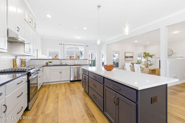 6366 Clore Ln, Crestwood, KY 40014