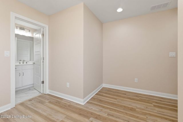 6366 Clore Ln, Crestwood, KY 40014