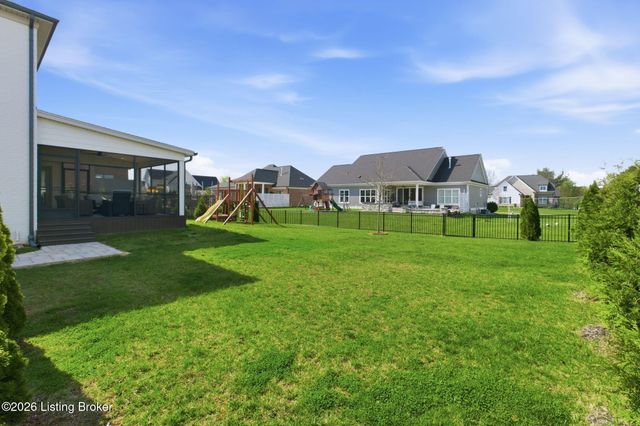 6366 Clore Ln, Crestwood, KY 40014