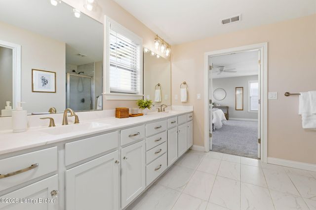 6366 Clore Ln, Crestwood, KY 40014