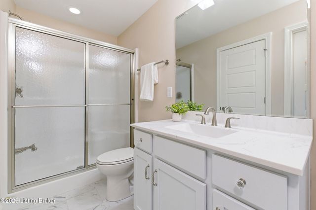 6366 Clore Ln, Crestwood, KY 40014