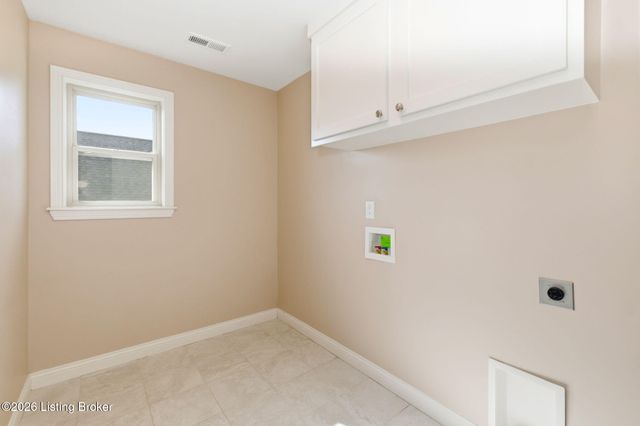 6366 Clore Ln, Crestwood, KY 40014