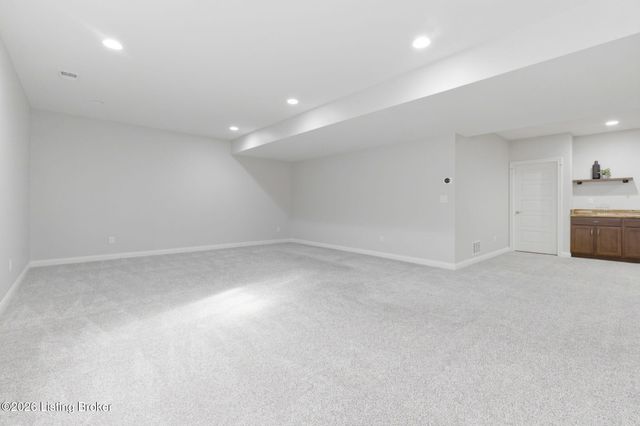 6366 Clore Ln, Crestwood, KY 40014