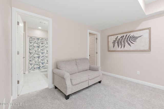 6366 Clore Ln, Crestwood, KY 40014