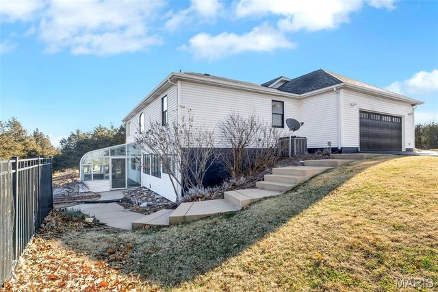 2499 Stonegate Drive, Festus, MO 63028