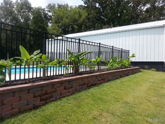 2499 Stonegate Drive, Festus, MO 63028