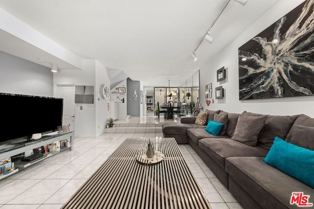 1015 21st Street B, Santa Monica, CA 90403