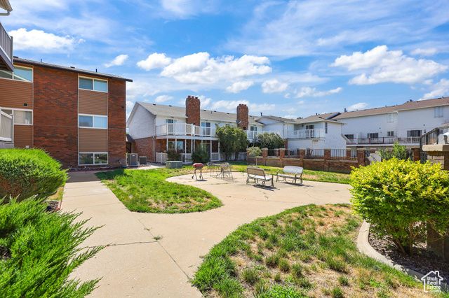 5545 S 2100 W #12, Roy, UT 84067