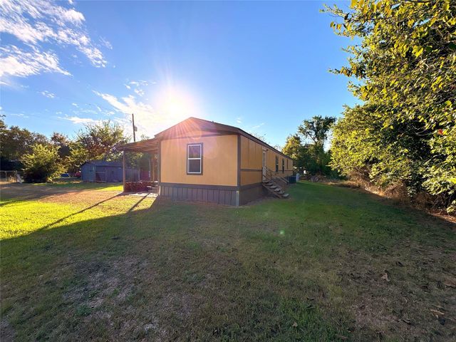 1811 Burnett Street, Baytown, TX 77520
