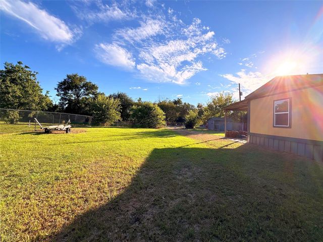 1811 Burnett Street, Baytown, TX 77520
