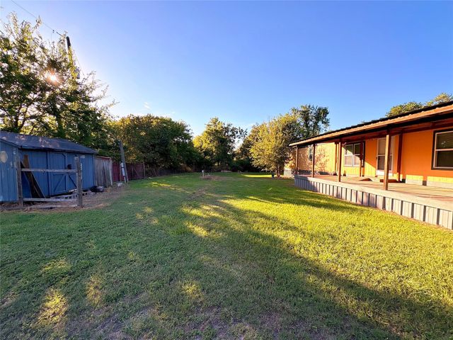 1811 Burnett Street, Baytown, TX 77520