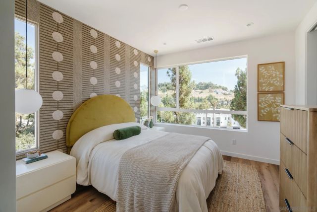 3858 N Emery Wy, Los Angeles, CA 90065