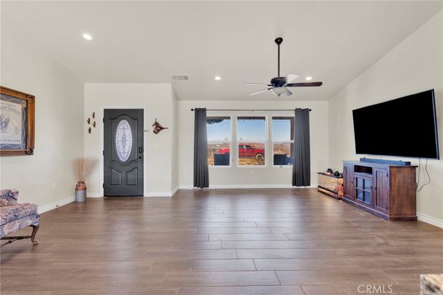 23661 Laurel, Apple Valley, CA 92308