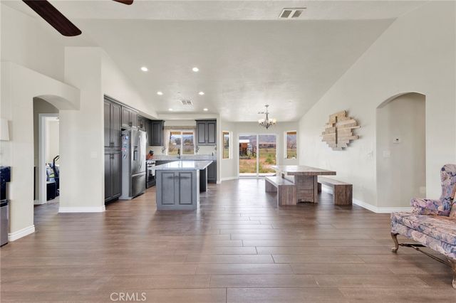 23661 Laurel, Apple Valley, CA 92308