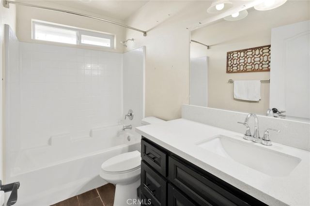 23661 Laurel, Apple Valley, CA 92308