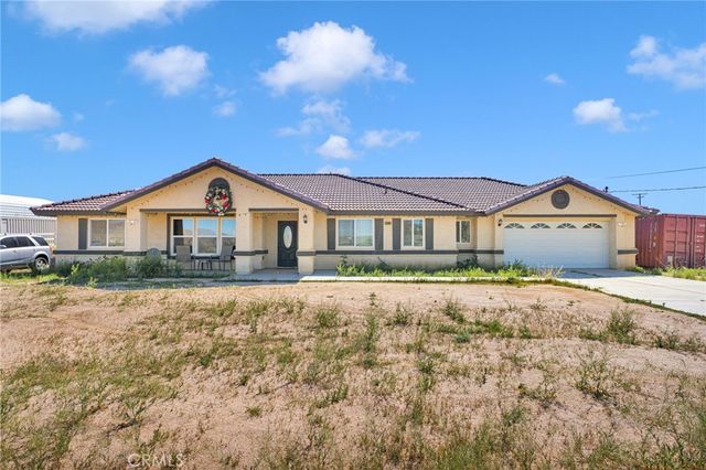 23661 Laurel, Apple Valley, CA 92308