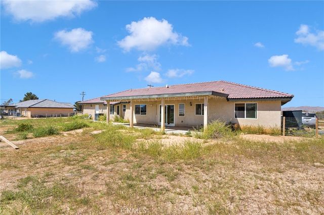 23661 Laurel, Apple Valley, CA 92308