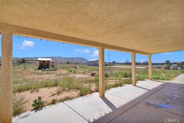 23661 Laurel, Apple Valley, CA 92308