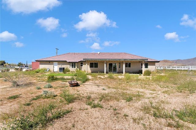 23661 Laurel, Apple Valley, CA 92308