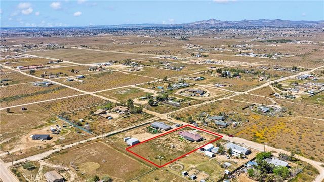 23661 Laurel, Apple Valley, CA 92308