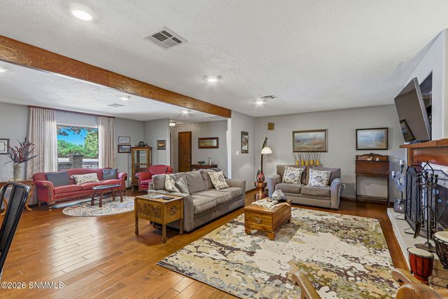 2517 Calle De Vista, Las Cruces, NM 88007