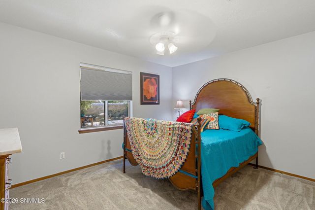 2517 Calle De Vista, Las Cruces, NM 88007