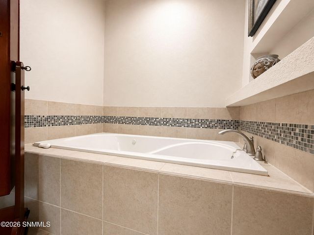 2517 Calle De Vista, Las Cruces, NM 88007