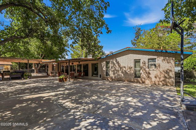 2517 Calle De Vista, Las Cruces, NM 88007