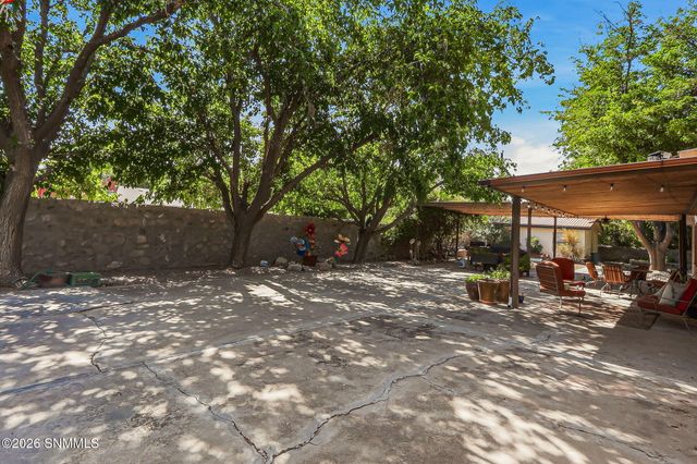 2517 Calle De Vista, Las Cruces, NM 88007