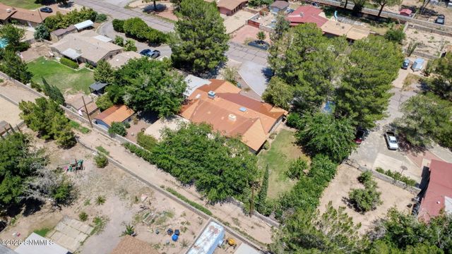 2517 Calle De Vista, Las Cruces, NM 88007