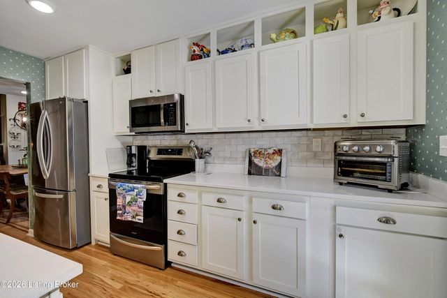 3017 Bushmill Park, Louisville, KY 40241