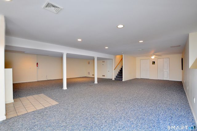 228 Castlewood Drive 228, Bloomfield, CT 06002