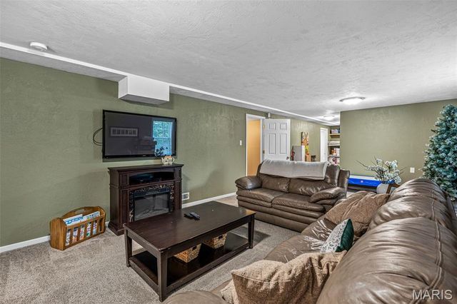 3325 Green Drive, Festus, MO 63028