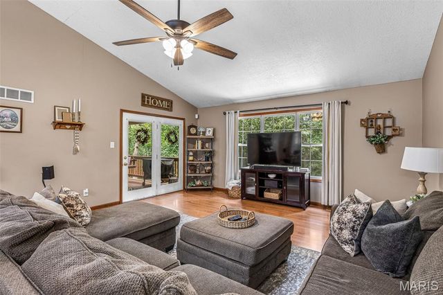 3325 Green Drive, Festus, MO 63028