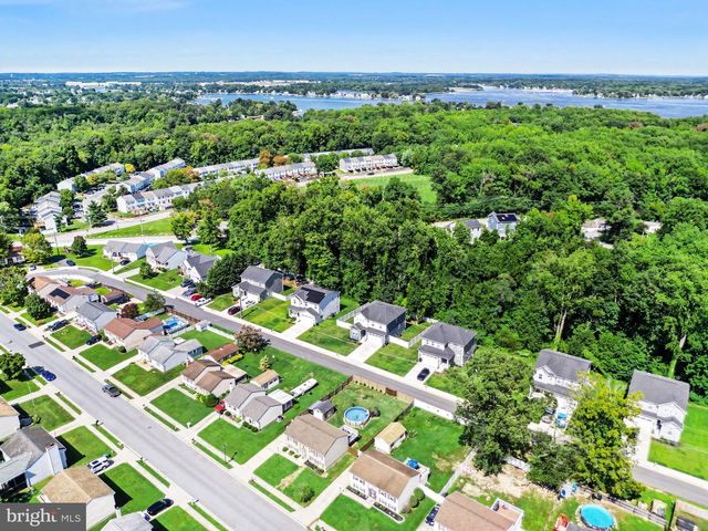 1922 SUE CREEK DR, Essex, MD 21221