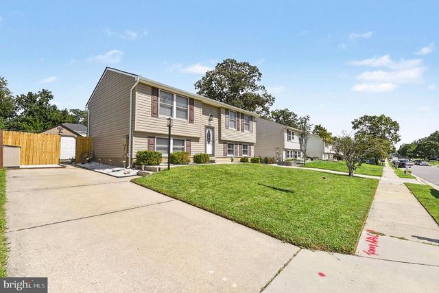 1922 SUE CREEK DR, Essex, MD 21221