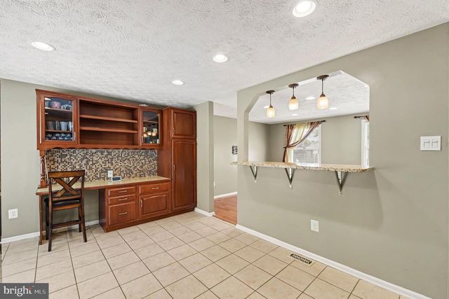1922 SUE CREEK DR, Essex, MD 21221