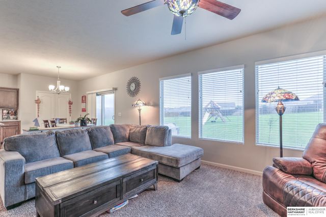 9403 S 176 Avenue, Omaha, NE 68136