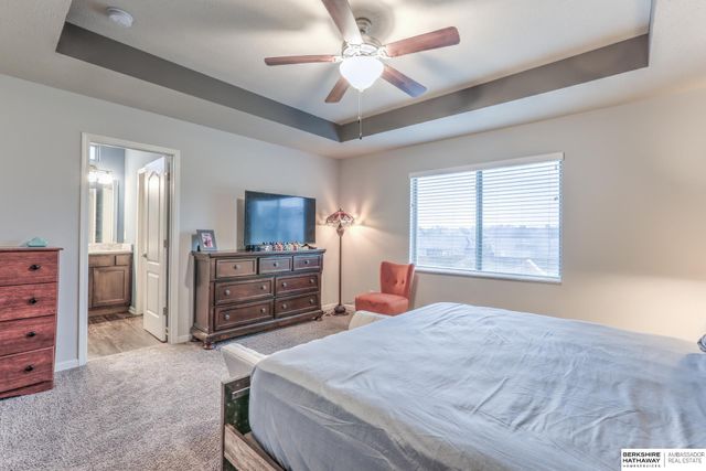 9403 S 176 Avenue, Omaha, NE 68136