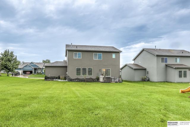 9403 S 176 Avenue, Omaha, NE 68136