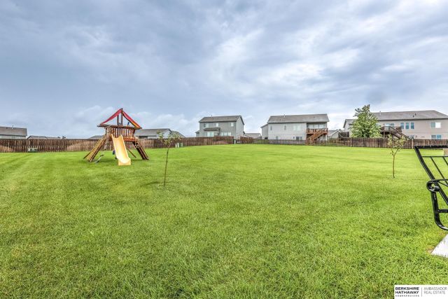 9403 S 176 Avenue, Omaha, NE 68136