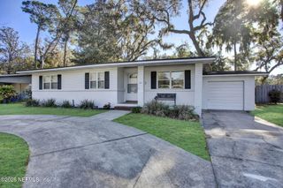 321 TIDEWATER Circle E, Jacksonville, FL 32211