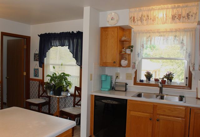 1517 N Walnut, Dover, OH 44622