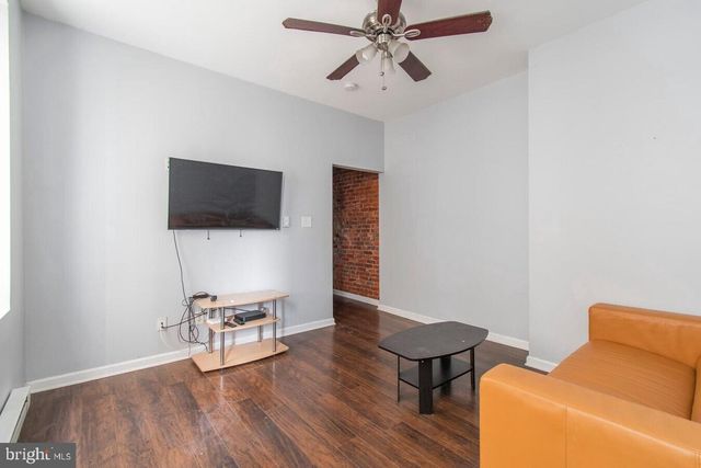 1613 W DIAMOND ST, Philadelphia, PA 19121