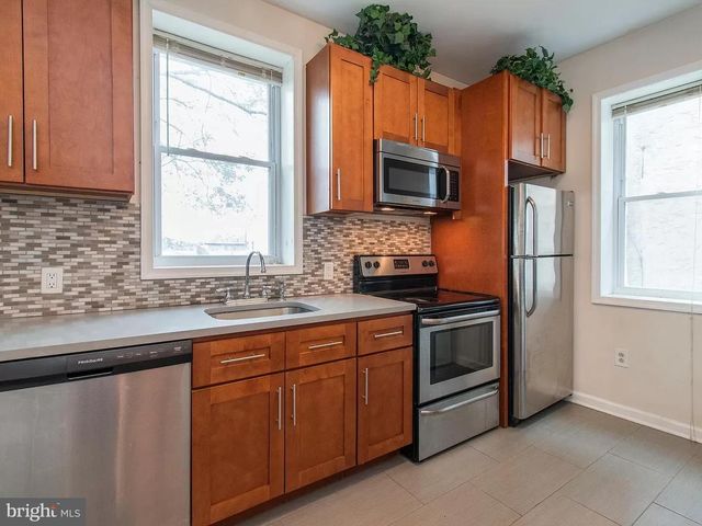 1613 W DIAMOND ST, Philadelphia, PA 19121