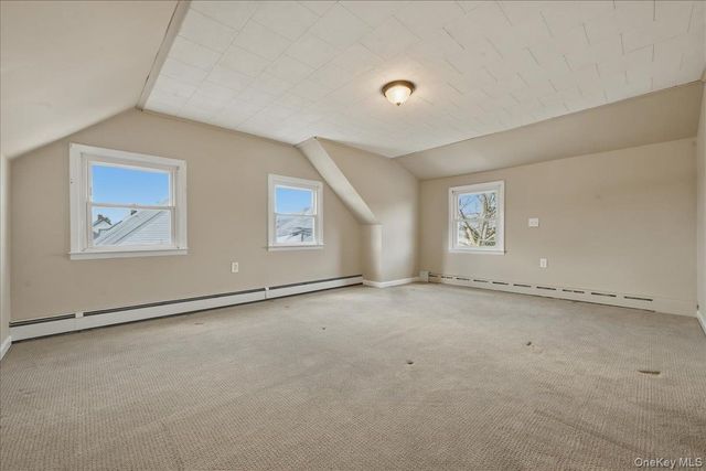 25 Peacock Lane, Levittown, NY 11756