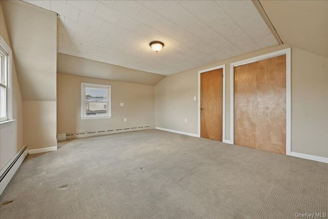 25 Peacock Lane, Levittown, NY 11756