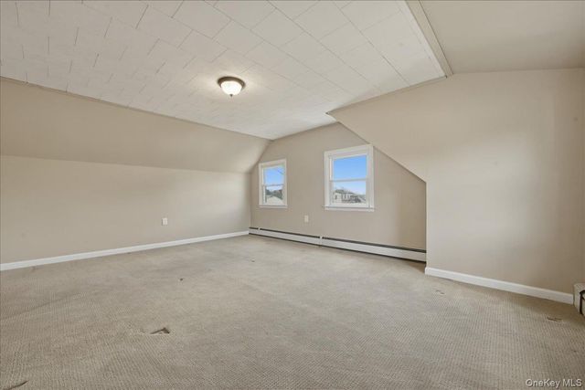 25 Peacock Lane, Levittown, NY 11756