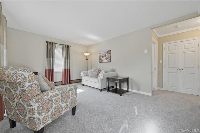 25 Peacock Lane, Levittown, NY 11756